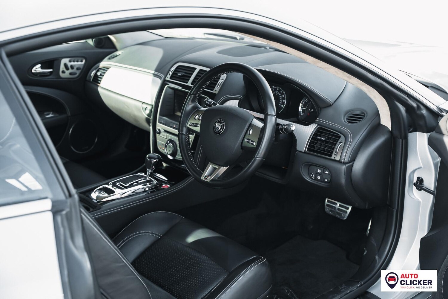 Used Jaguar XKR 2009 for sale - 77567451: Photo 11