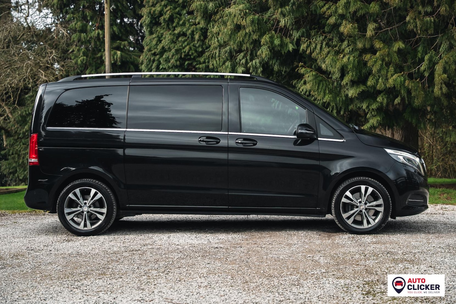 Used Mercedes-Benz V-Class 2018 for sale - 77702870: Photo 11