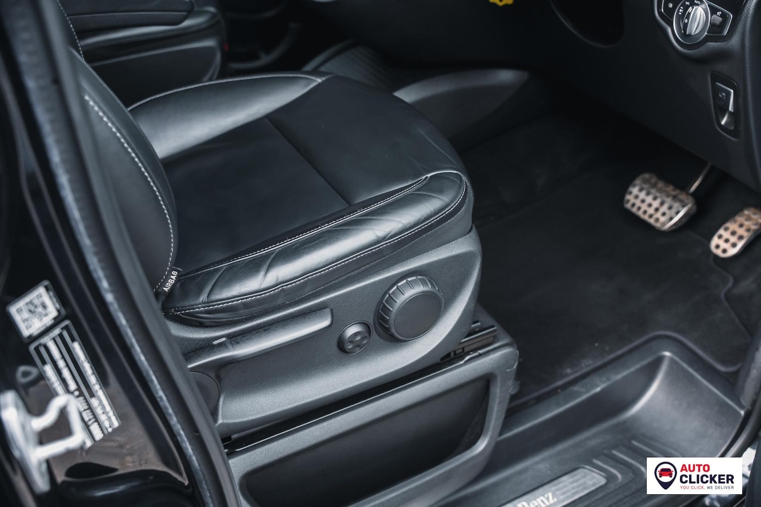 Used Mercedes-Benz V-Class 2018 for sale - 77702870: Photo 21