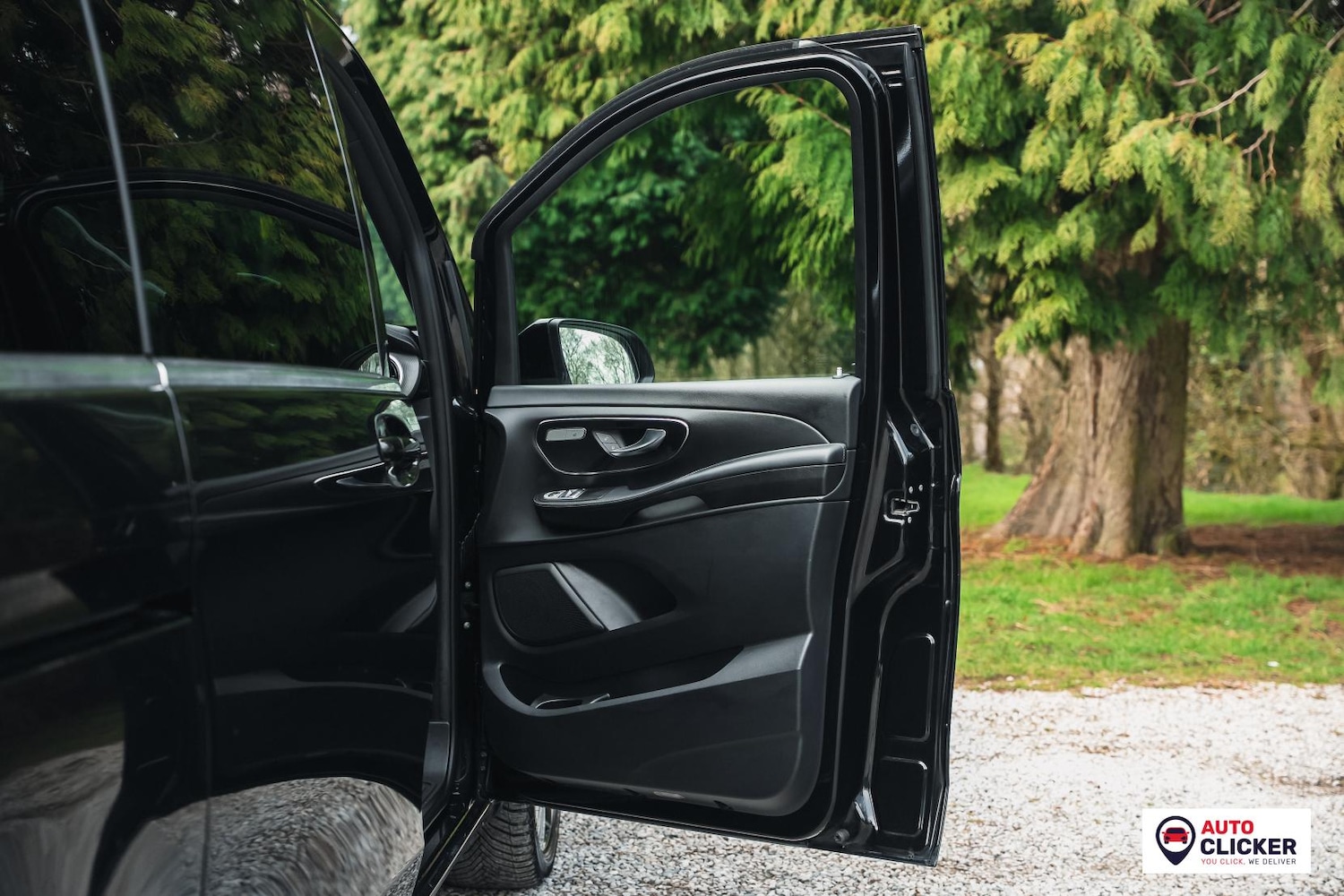 Used Mercedes-Benz V-Class 2018 for sale - 77702870: Photo 37