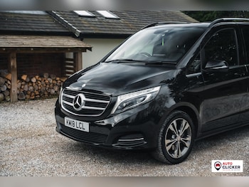 Used Mercedes-Benz V-Class 2018 for sale - 77702870: Photo