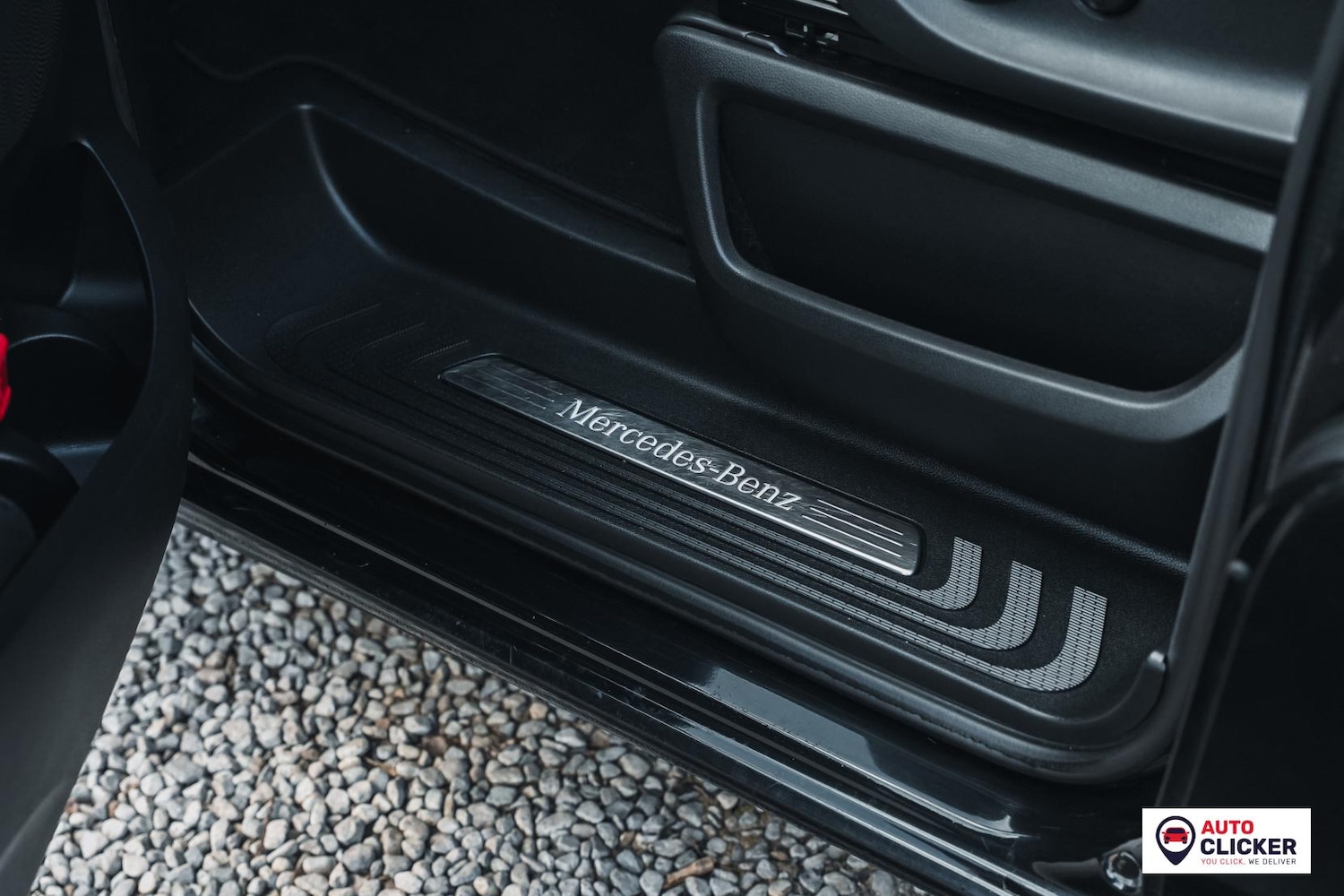 Used Mercedes-Benz V-Class 2018 for sale - 77702870: Photo 57