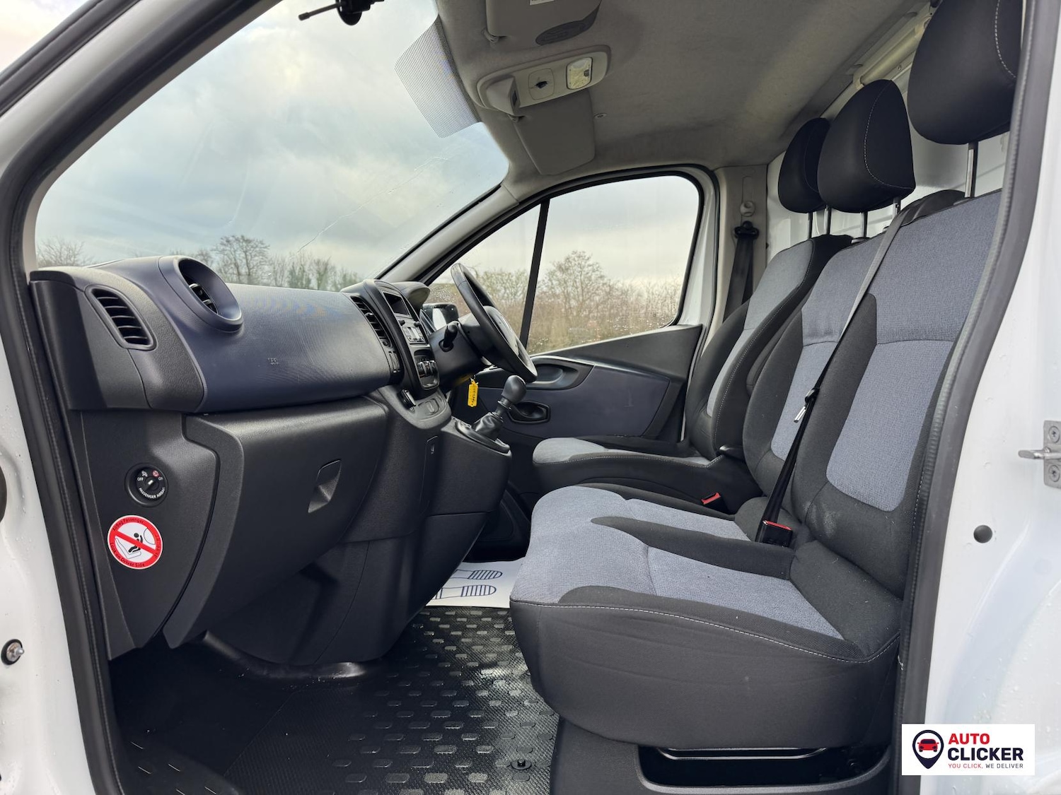 Used Vauxhall Vivaro 2015 for sale - 76405116: Photo 8