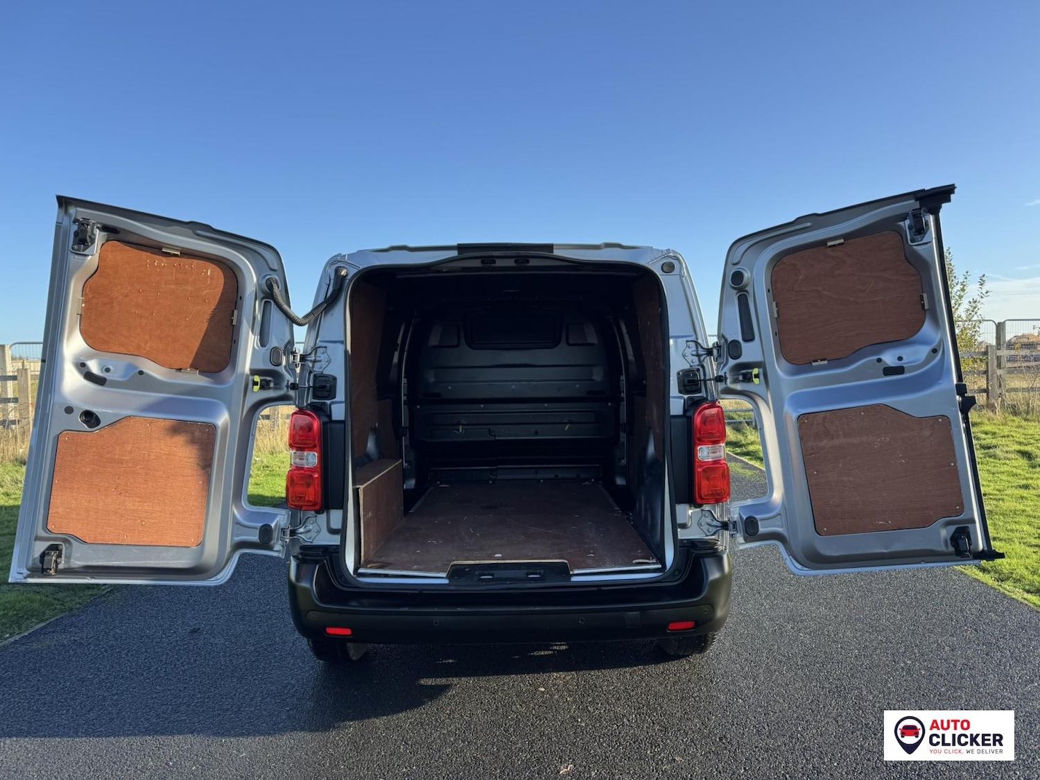 Used Peugeot Expert 2020 for sale - 76577089: Photo 37