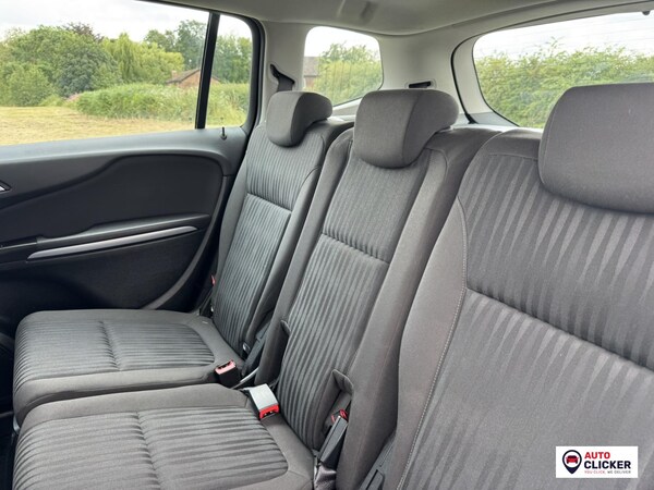 Used Vauxhall Zafira Tourer 2017 for sale - 75380927: Photo 18