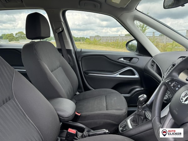 Used Vauxhall Zafira Tourer 2017 for sale - 75380927: Photo 29
