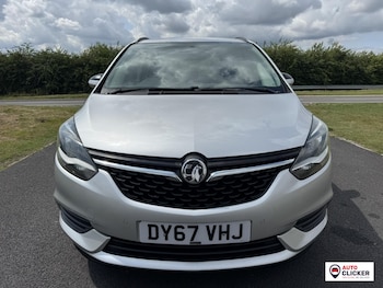 Used Vauxhall Zafira Tourer 2017 for sale - 75380927: Photo