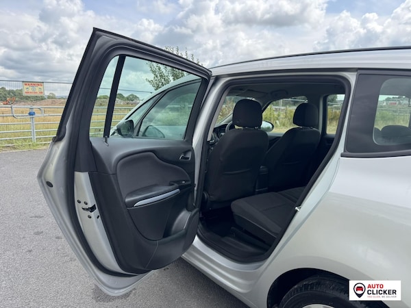 Used Vauxhall Zafira Tourer 2017 for sale - 75380927: Photo 35