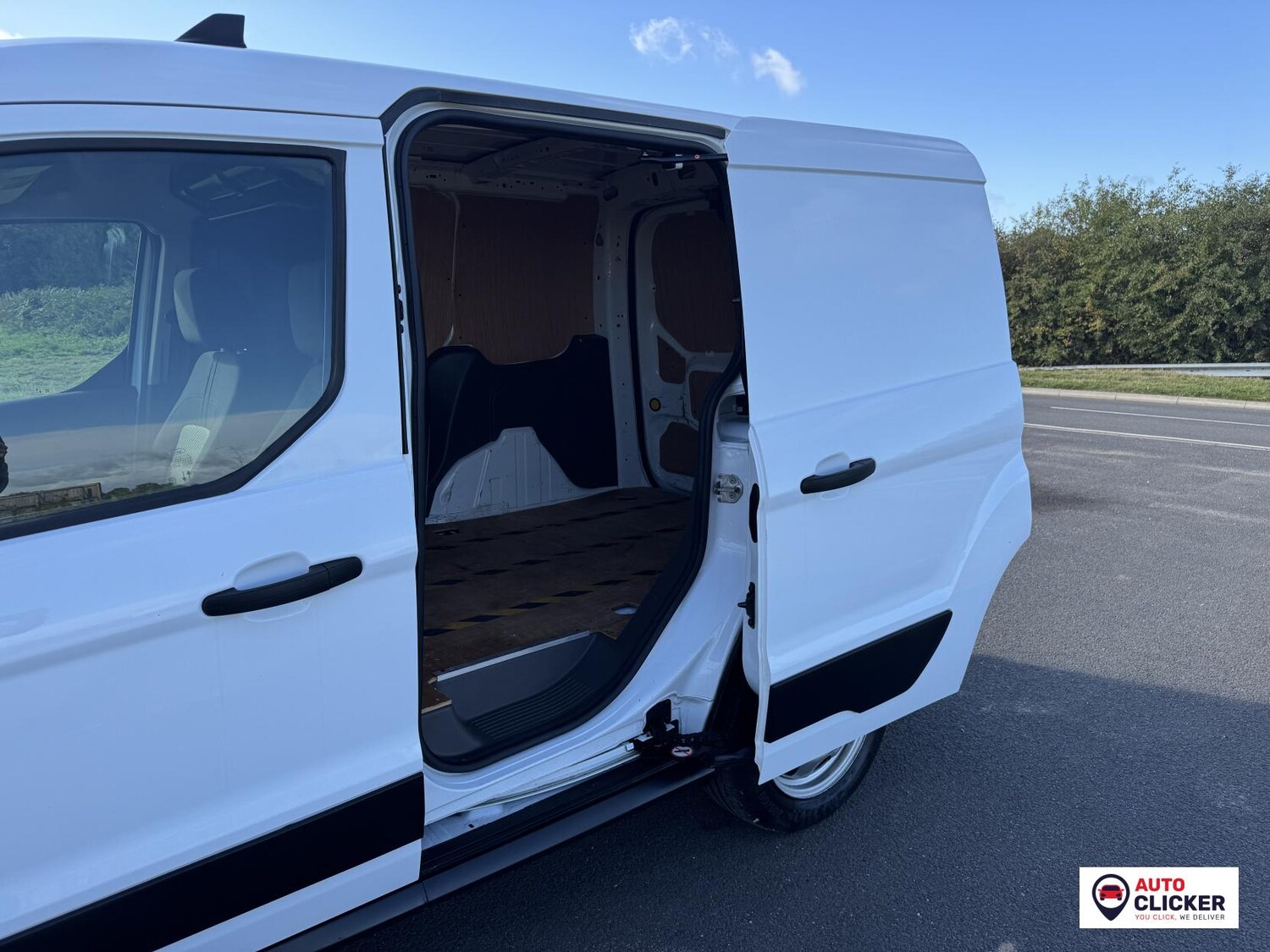 Used Ford Transit Connect 2023 for sale - 76577083: Photo 31