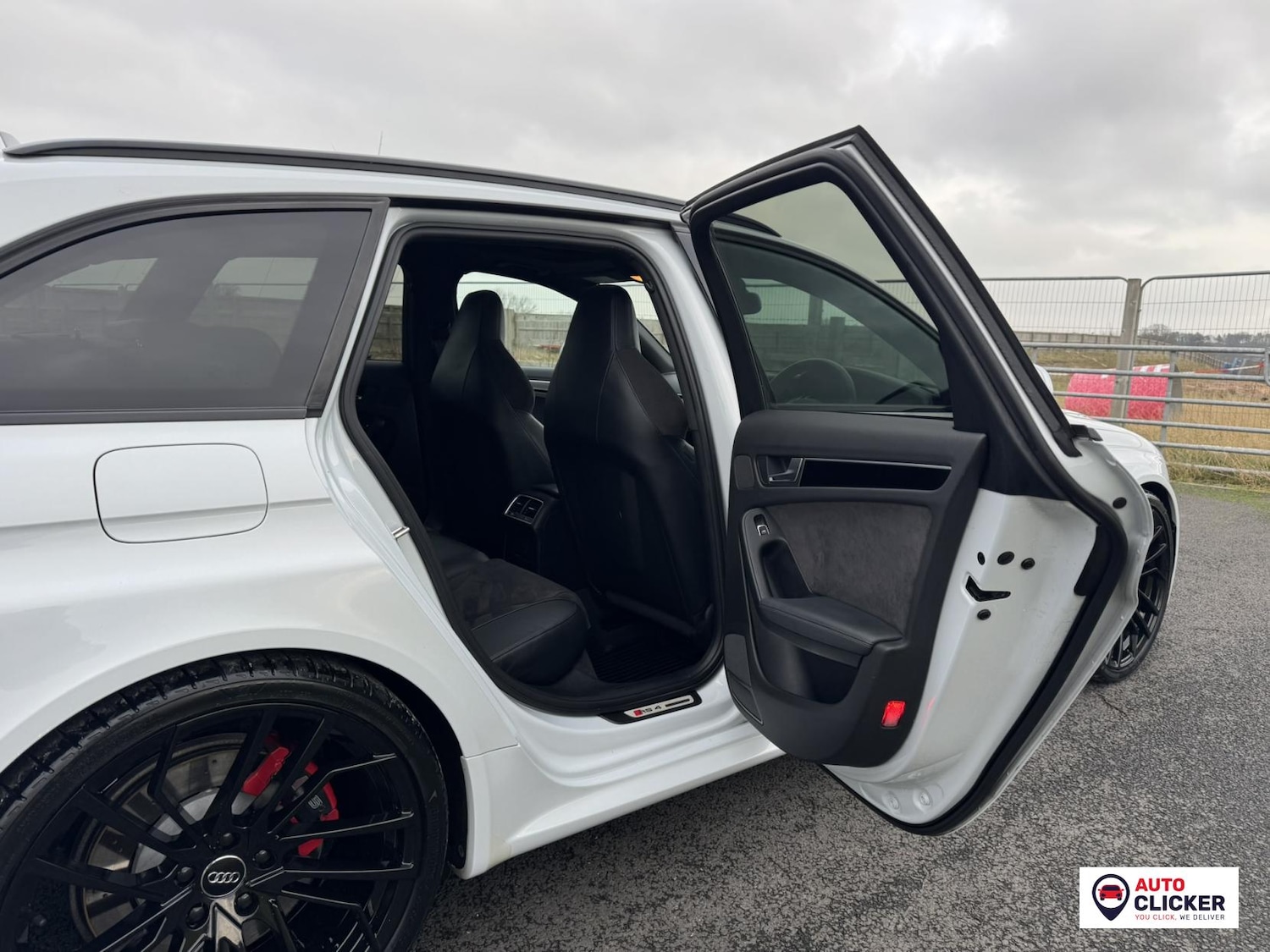 Used Audi RS4 2015 for sale - 77039654: Photo 33