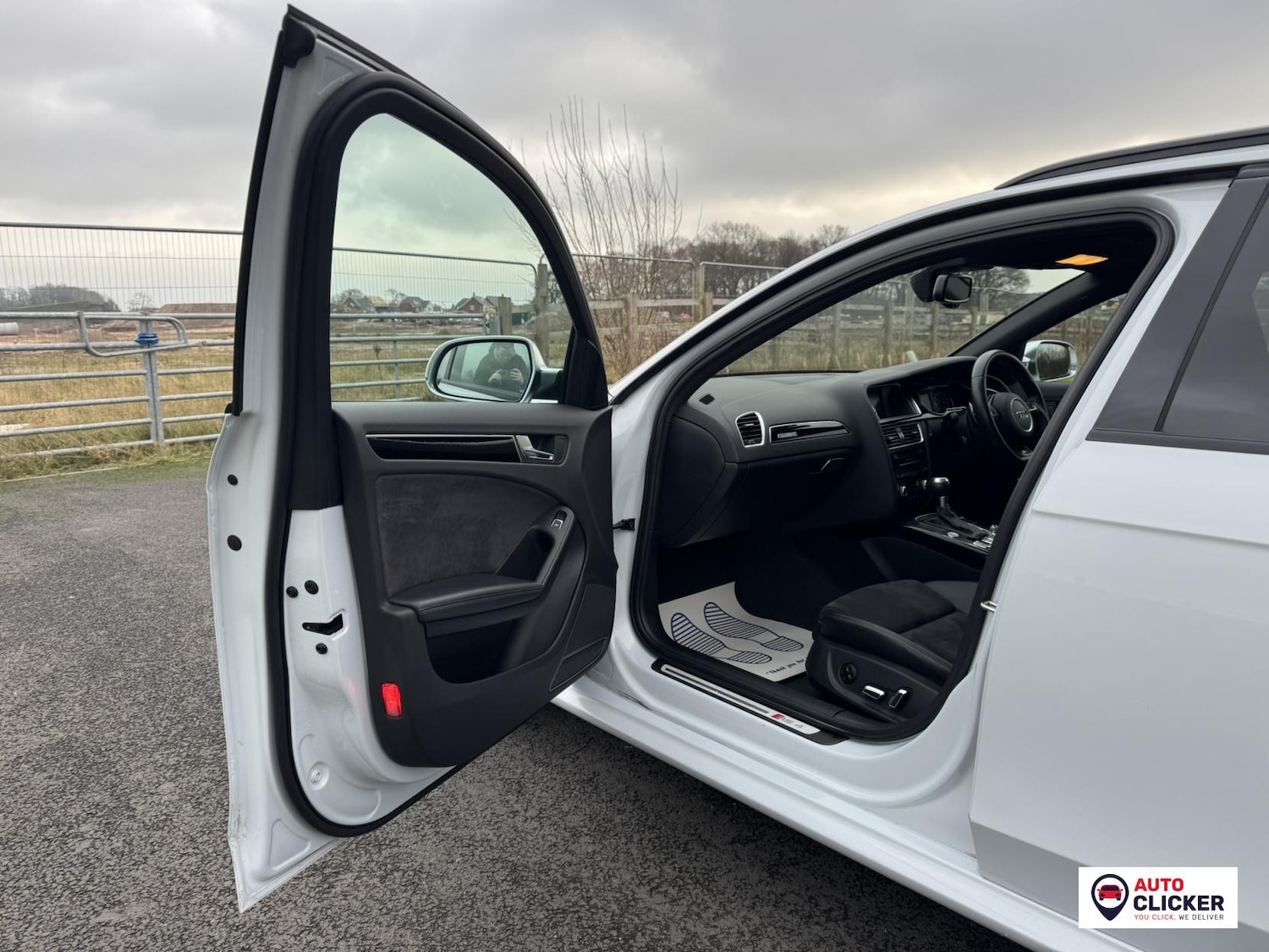 Used Audi RS4 2015 for sale - 77039654: Photo 40