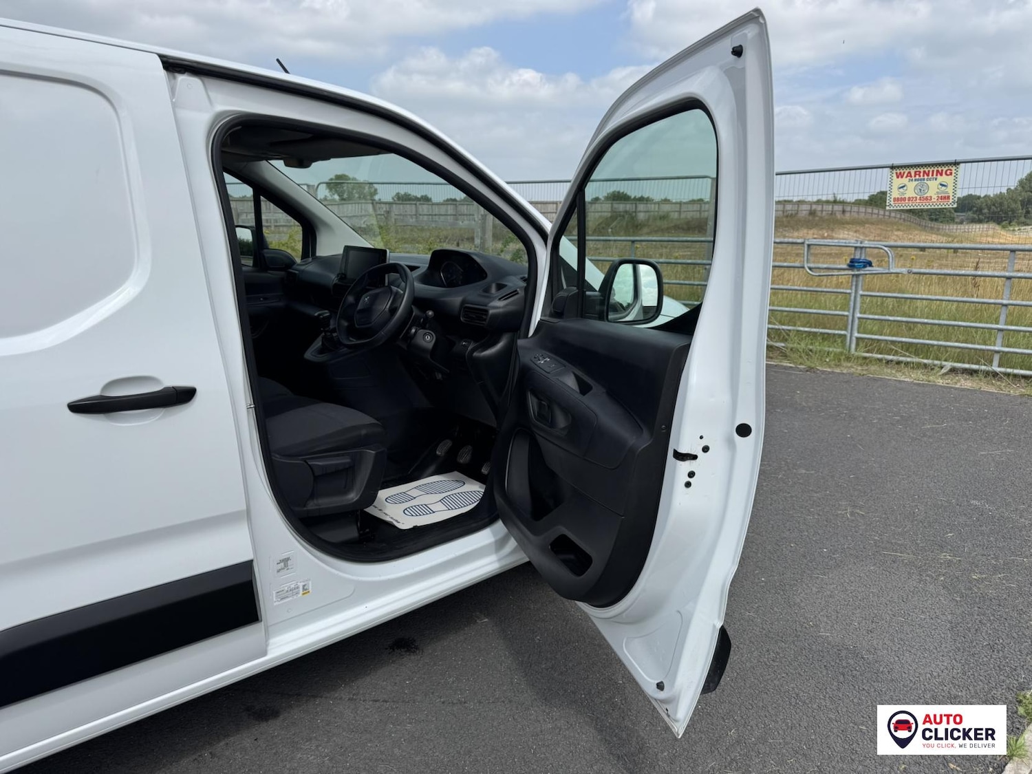 Used Peugeot Partner 2023 for sale - 75870739: Photo 28