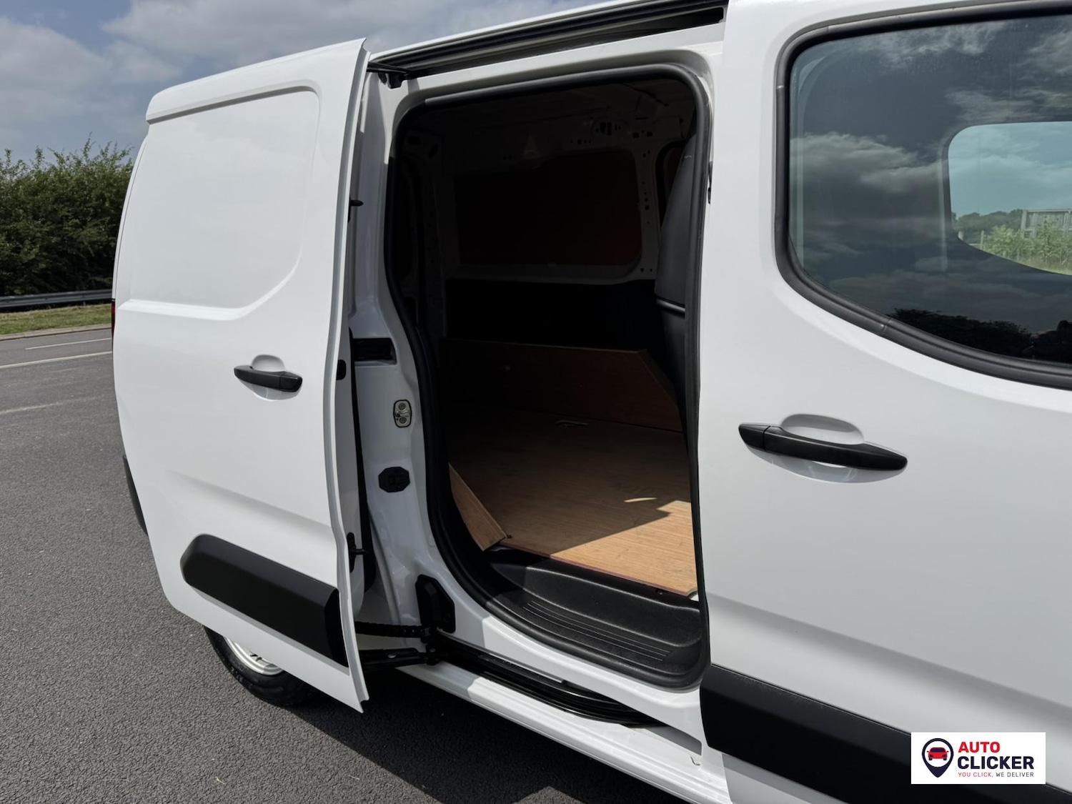 Used Peugeot Partner 2023 for sale - 75870739: Photo 31