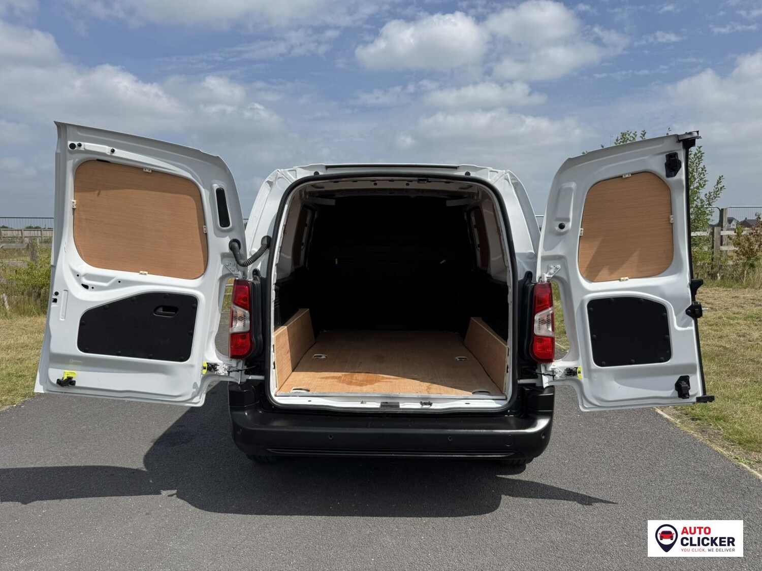 Used Peugeot Partner 2023 for sale - 75870739: Photo 34