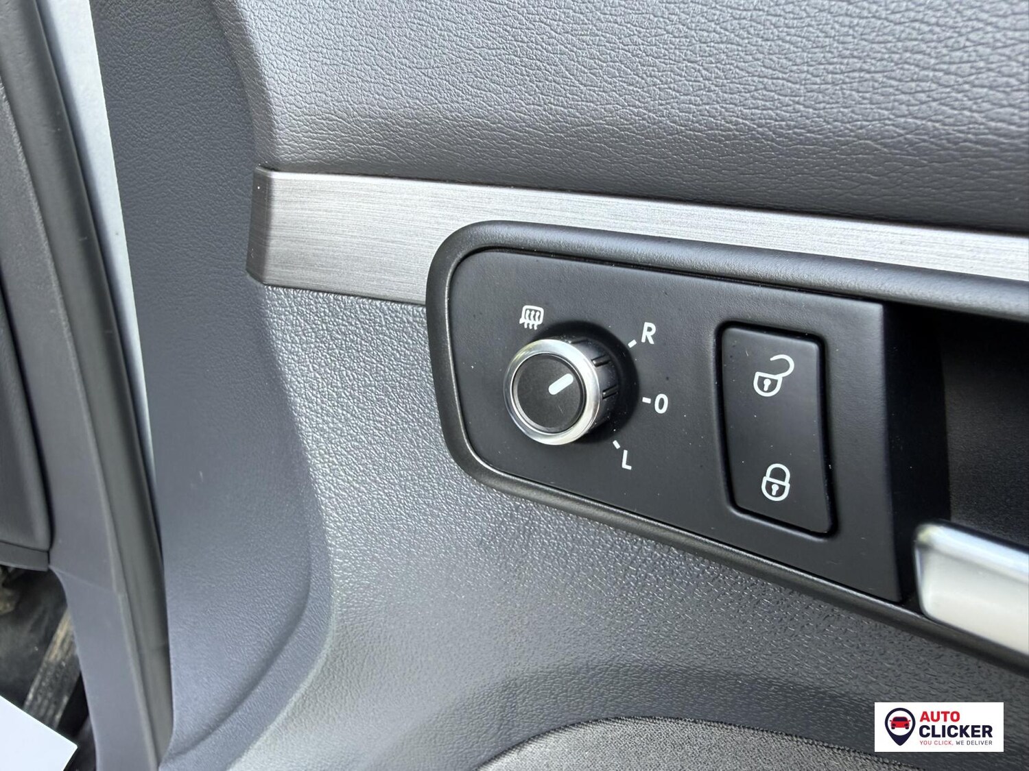 Used Volkswagen Touran 2012 for sale - 77763013: Photo 25