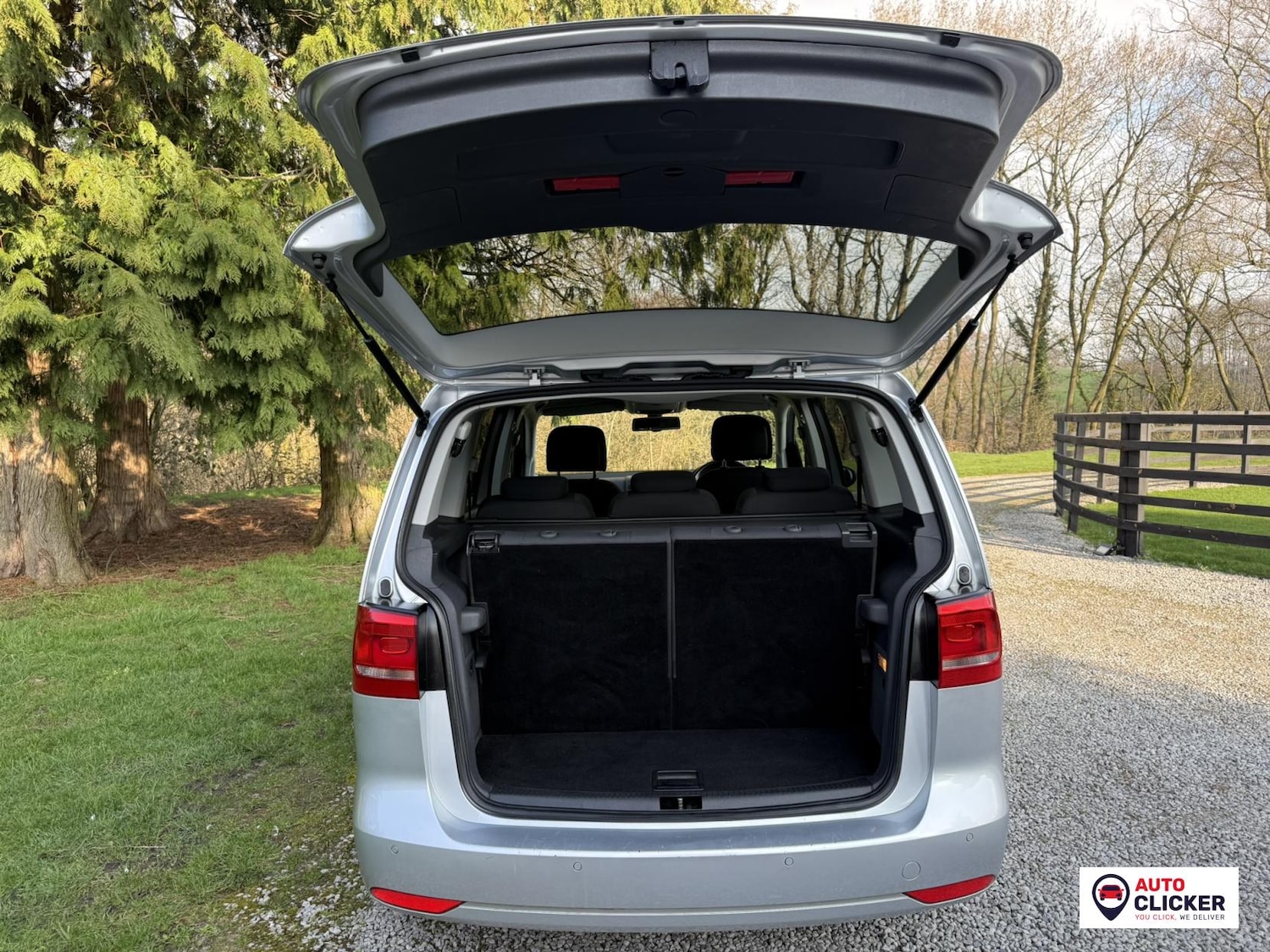 Used Volkswagen Touran 2012 for sale - 77763013: Photo 35