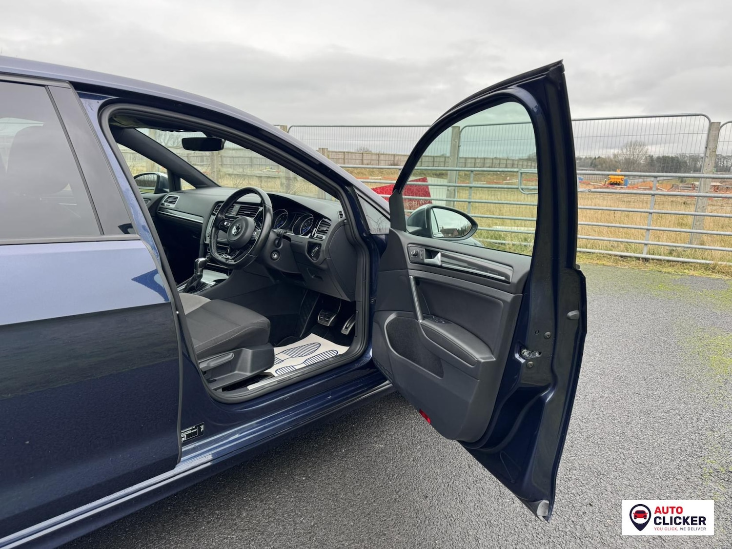 Used Volkswagen Golf 2017 for sale - 77151667: Photo 29