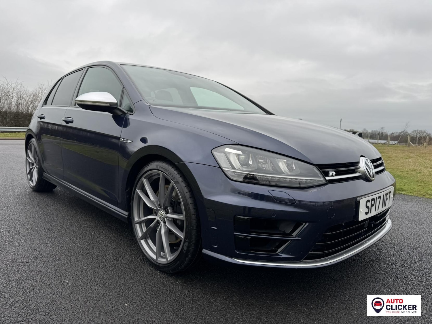 Used Volkswagen Golf 2017 for sale - 77151667: Photo 3