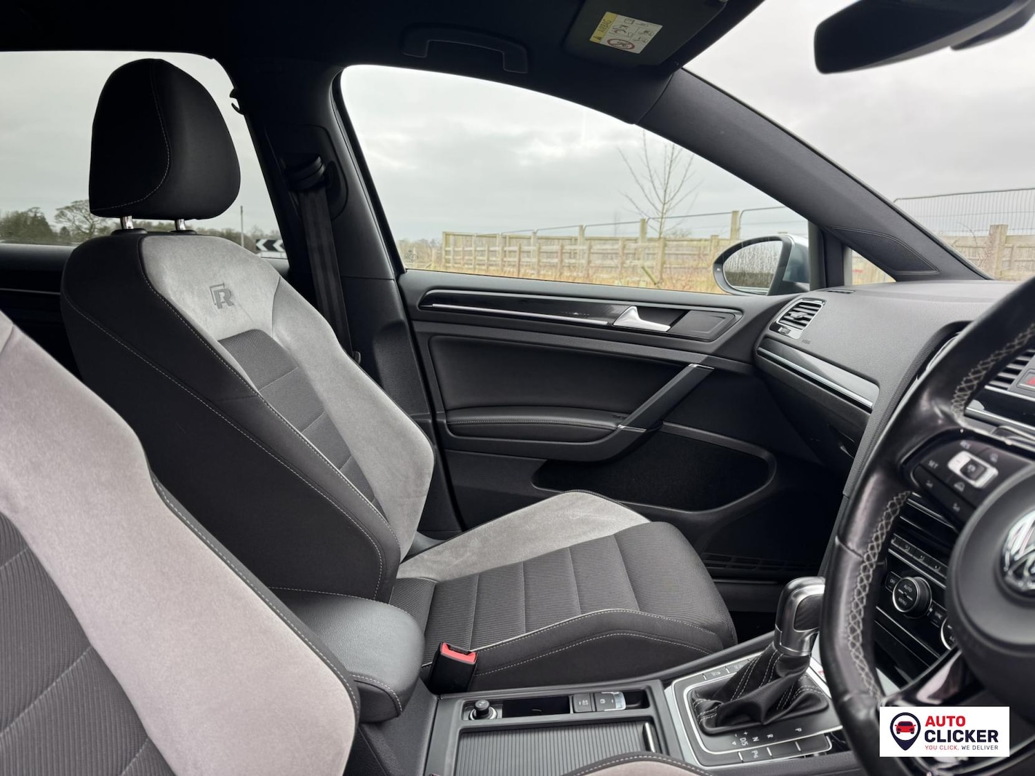 Used Volkswagen Golf 2017 for sale - 77151667: Photo 30