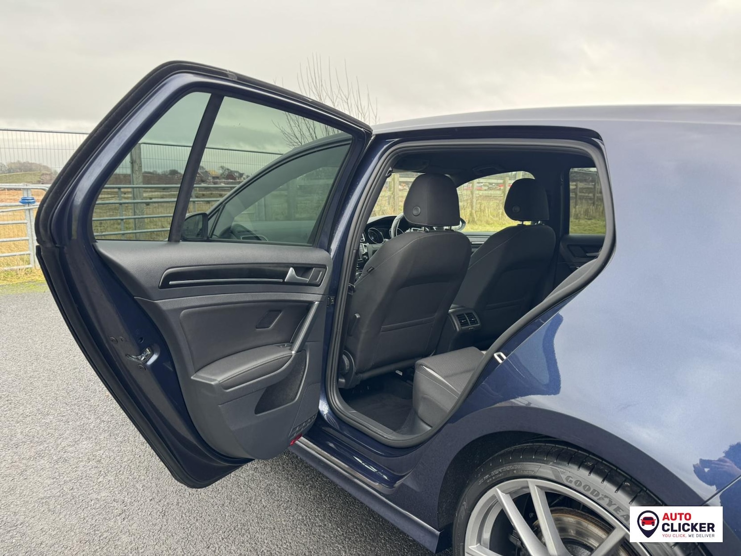 Used Volkswagen Golf 2017 for sale - 77151667: Photo 36