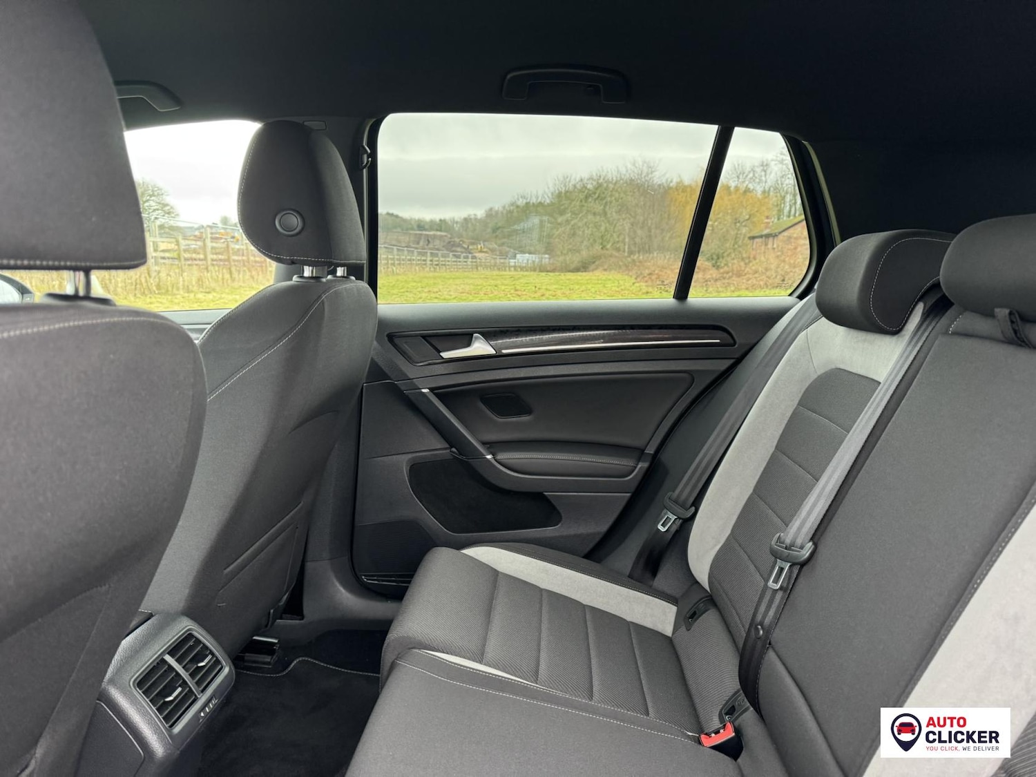 Used Volkswagen Golf 2017 for sale - 77151667: Photo 38