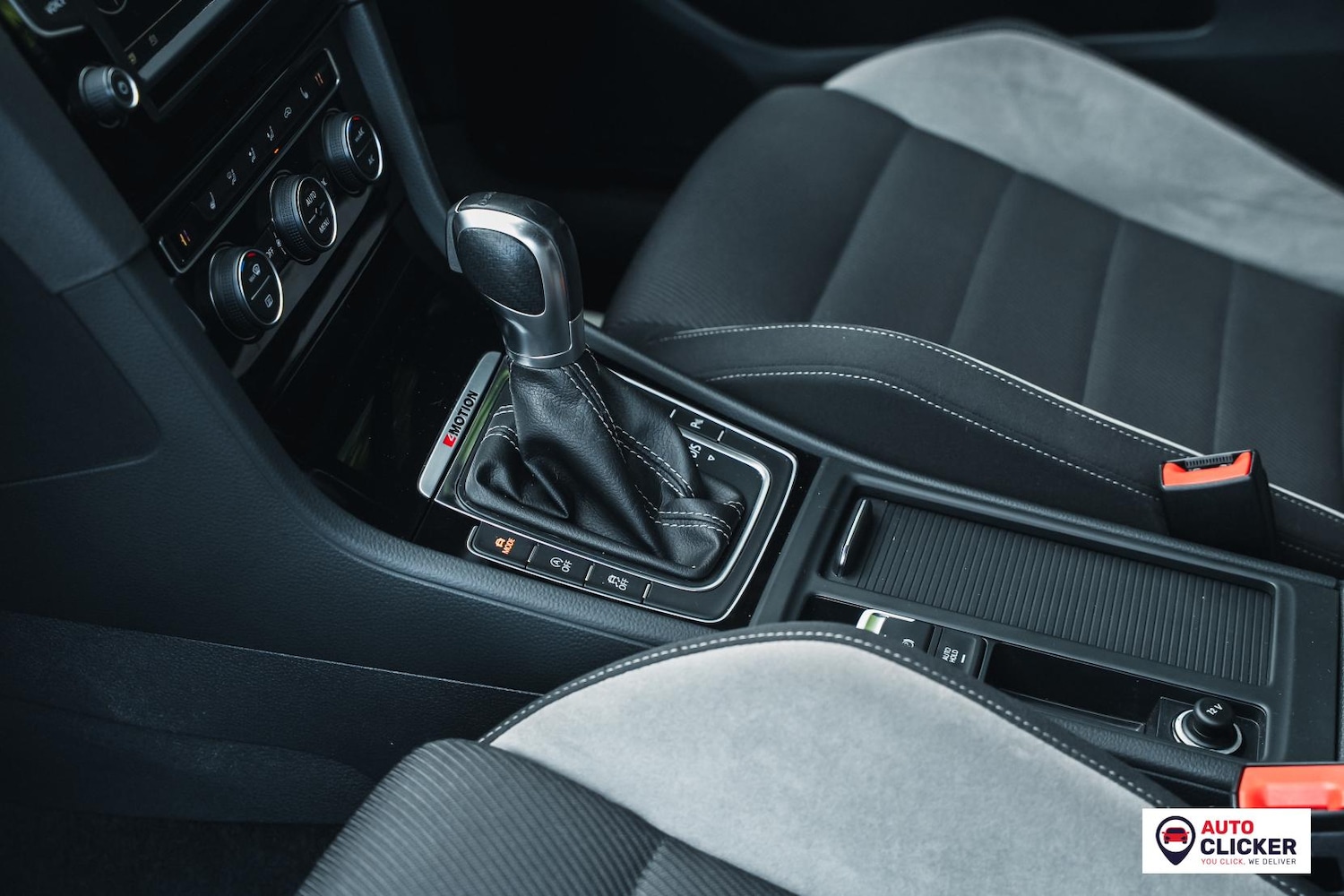 Used Volkswagen Golf 2017 for sale - 77151667: Photo 70