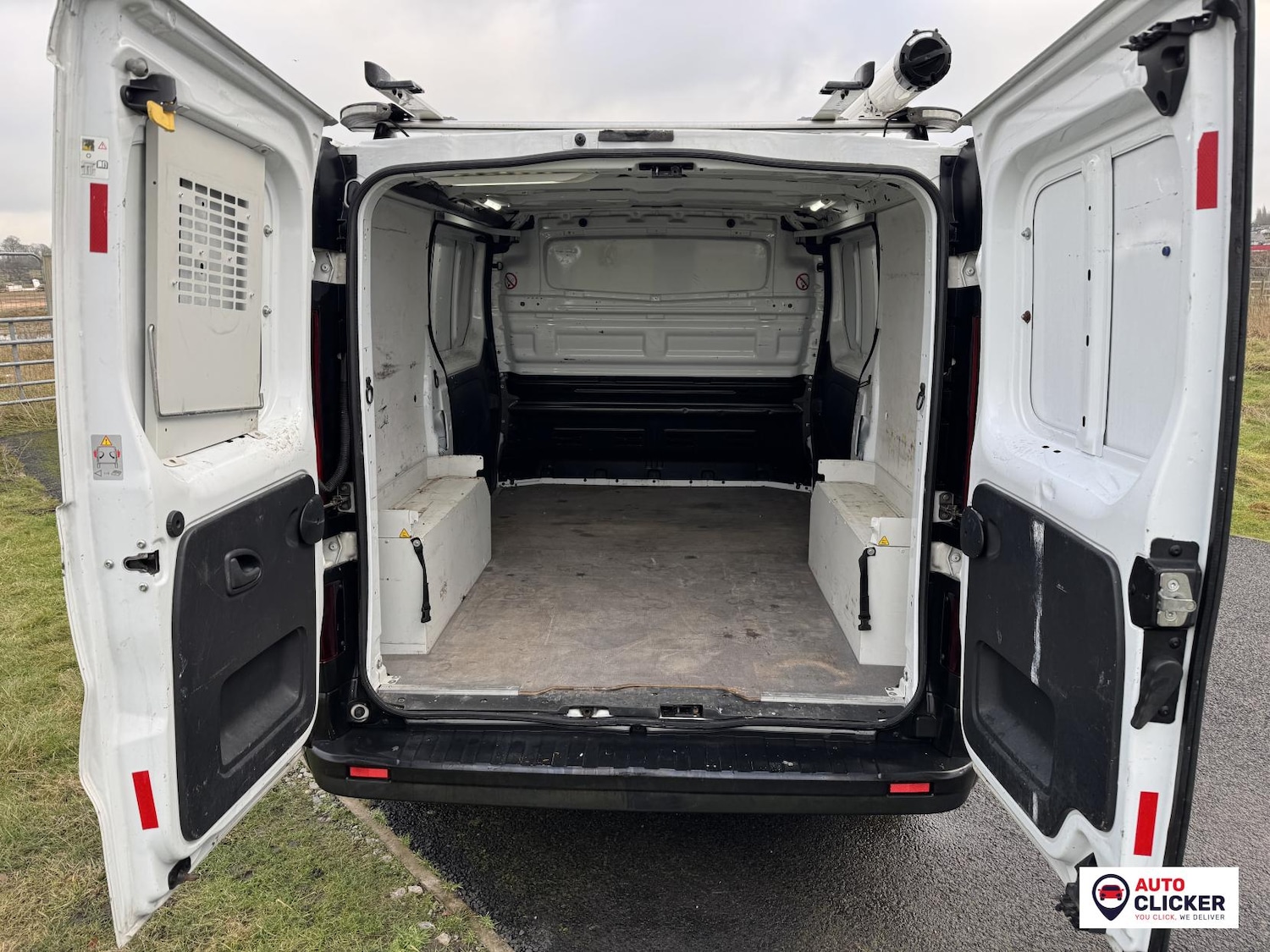 Used Vauxhall Vivaro 2015 for sale - 77708372: Photo 13