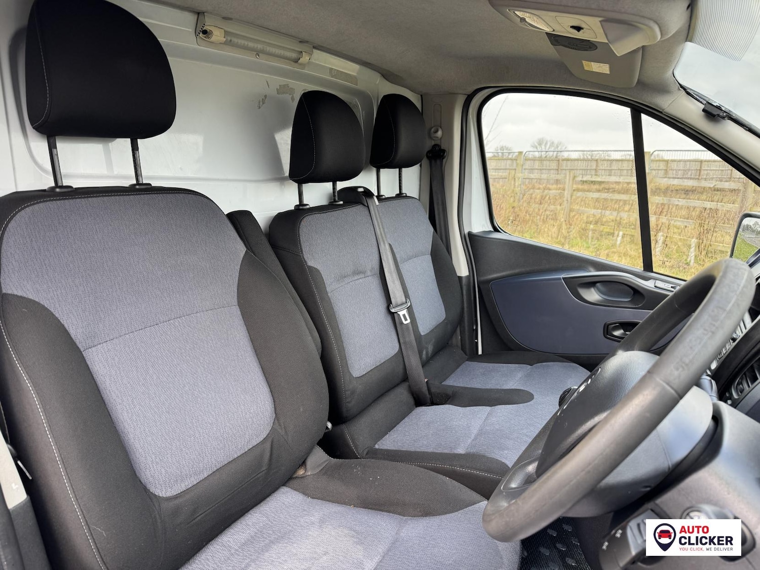 Used Vauxhall Vivaro 2015 for sale - 77708372: Photo 15