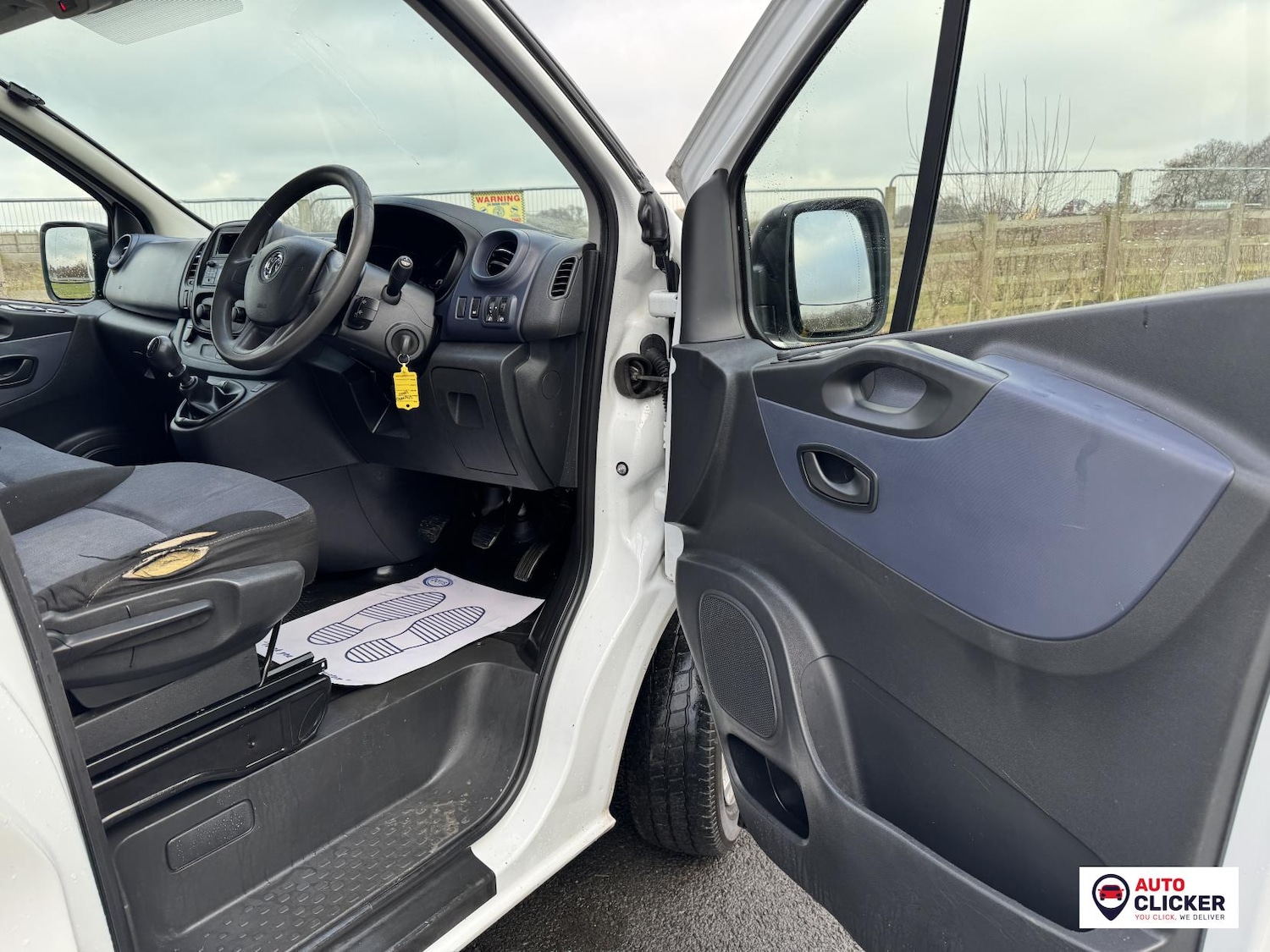 Used Vauxhall Vivaro 2015 for sale - 77708372: Photo 24