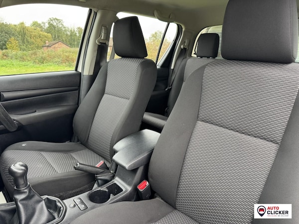 Used Toyota Hilux 2020 for sale - 76266321: Photo 19