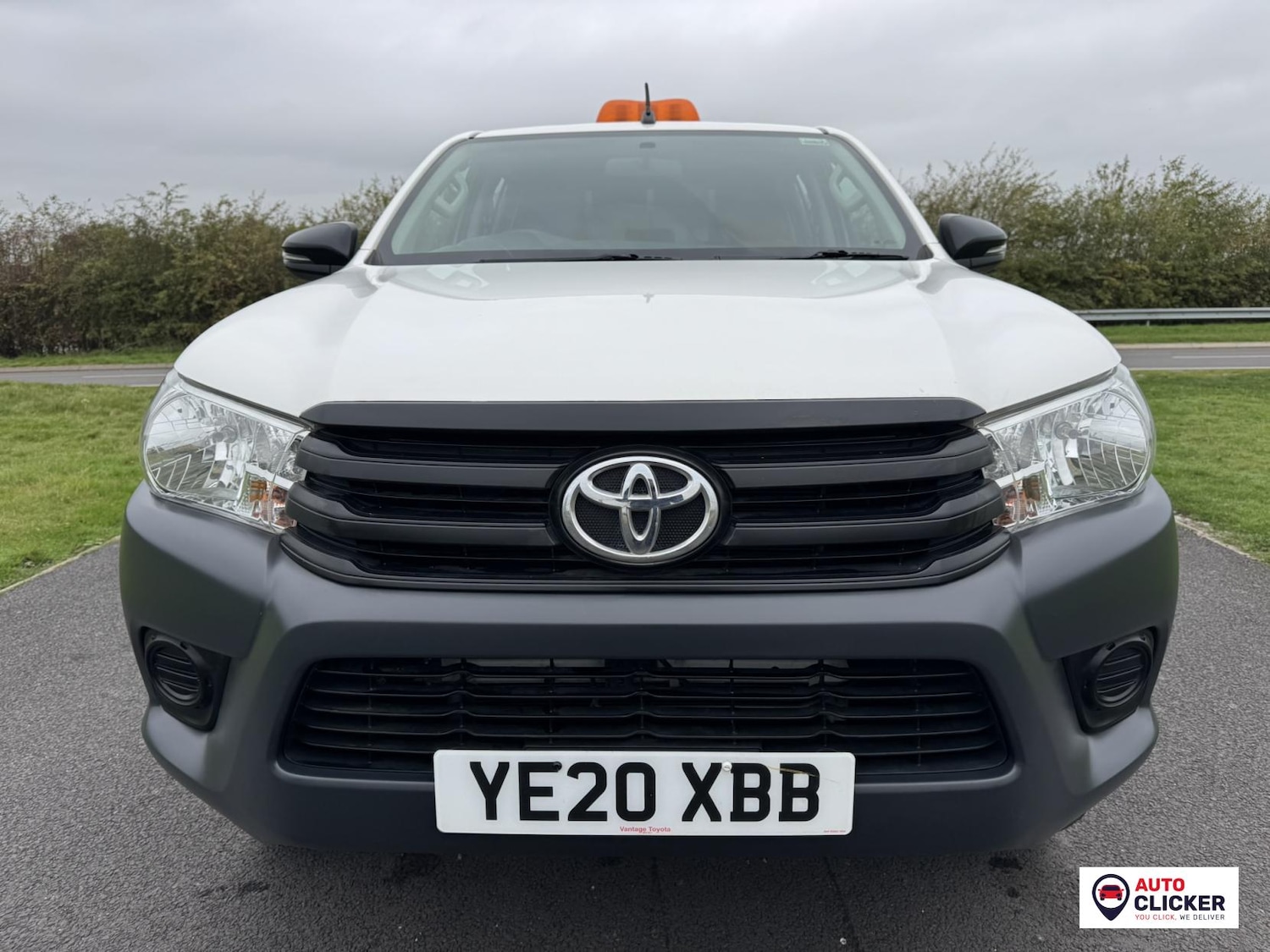 Used Toyota Hilux 2020 for sale - 76266321: Photo 2