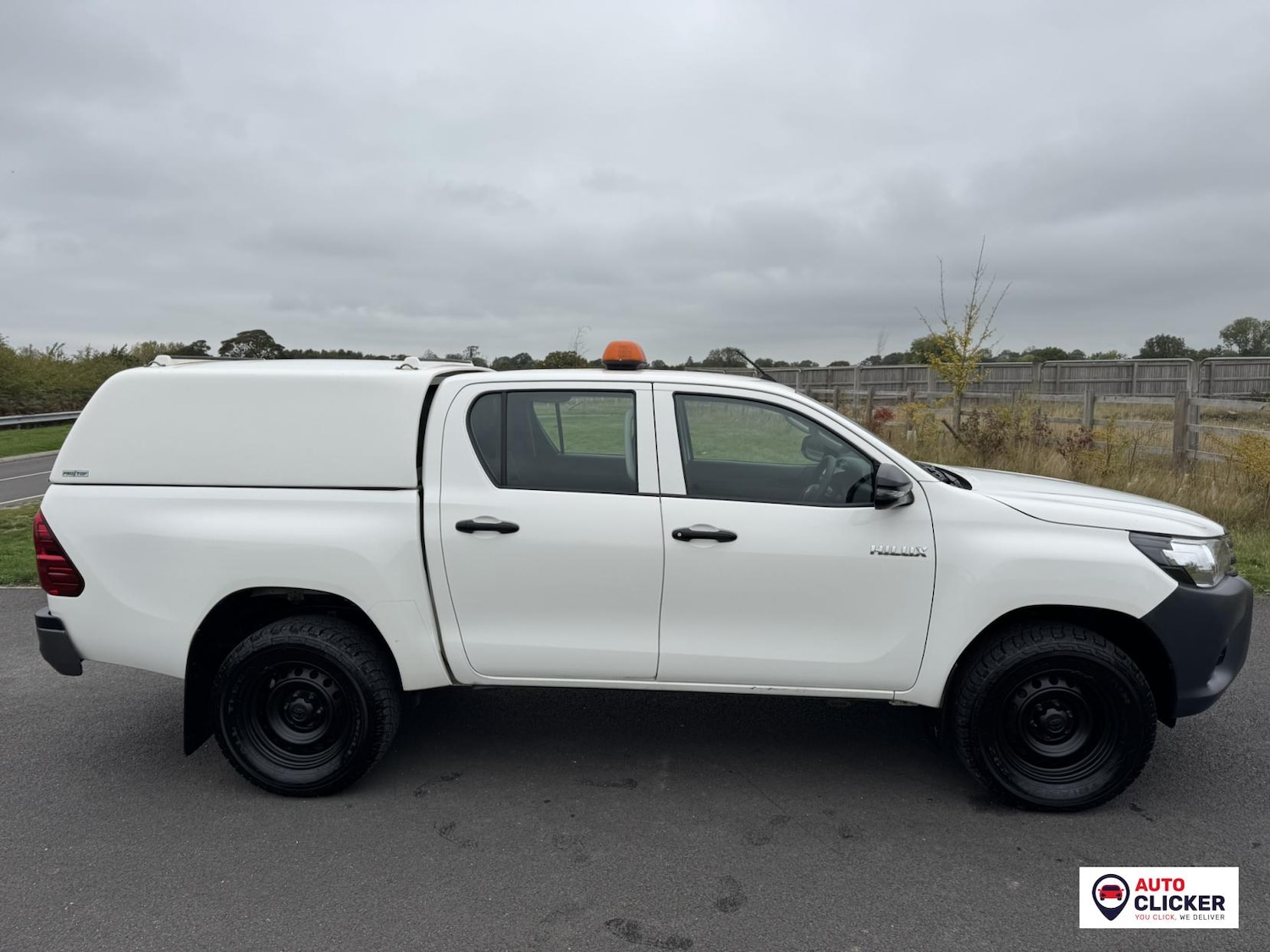 Used Toyota Hilux 2020 for sale - 76266321: Photo 24