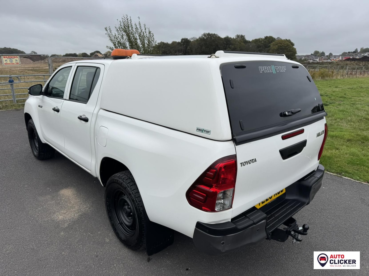 Used Toyota Hilux 2020 for sale - 76266321: Photo 27