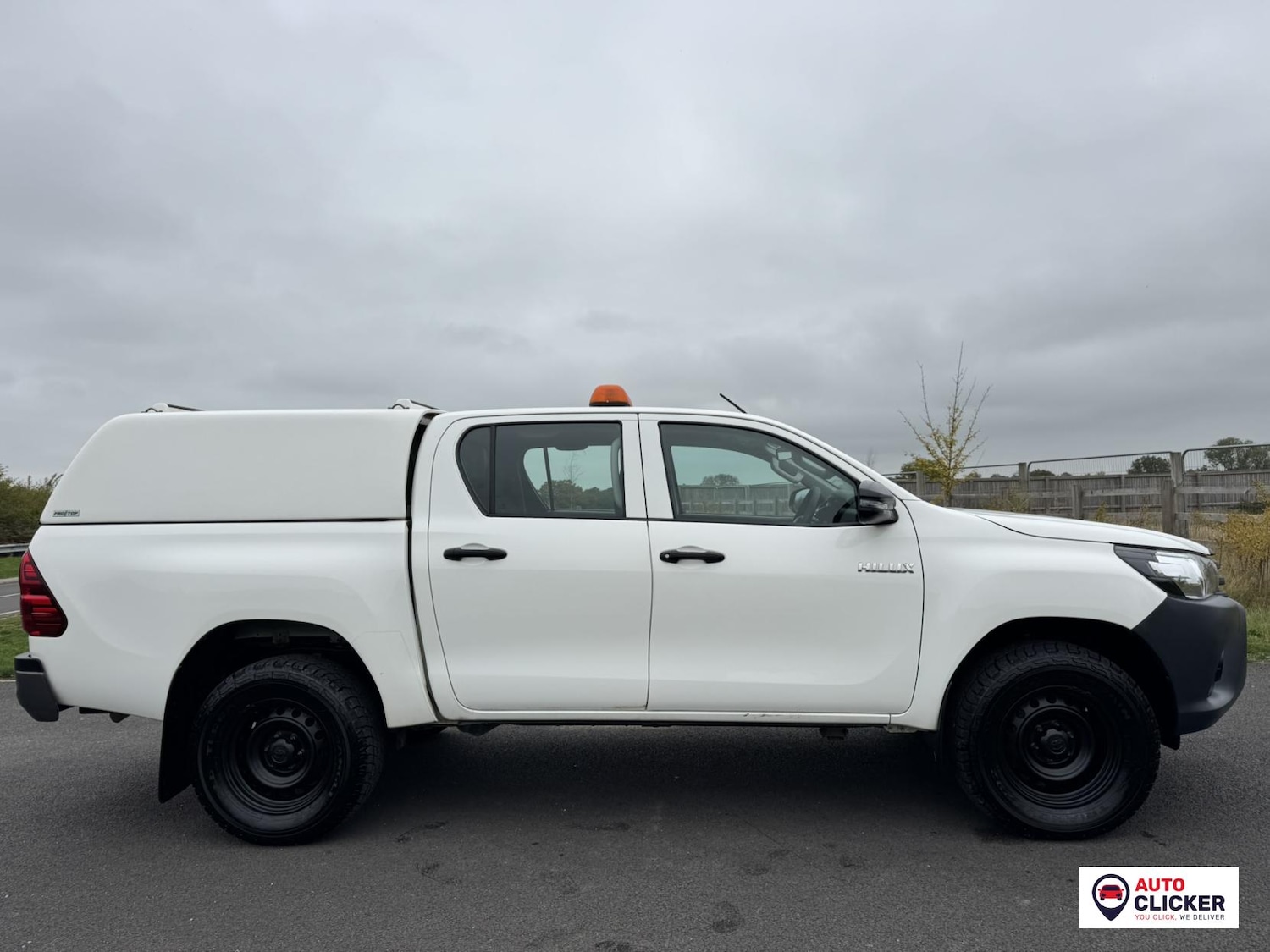 Used Toyota Hilux 2020 for sale - 76266321: Photo 4