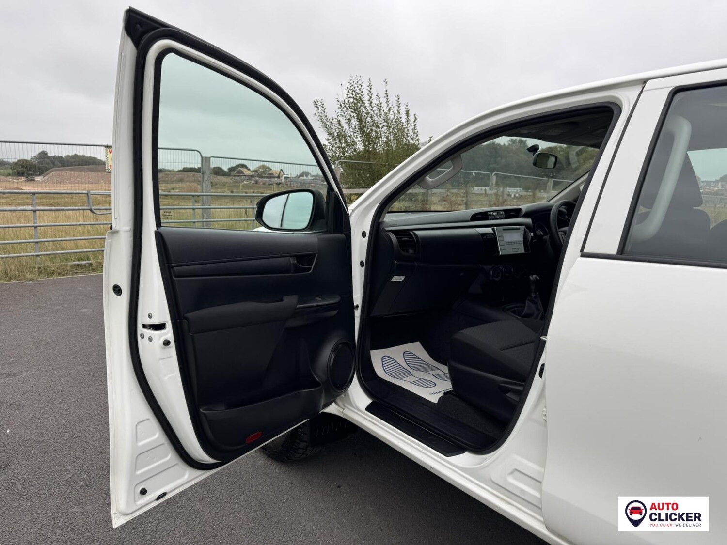 Used Toyota Hilux 2020 for sale - 76266321: Photo 45