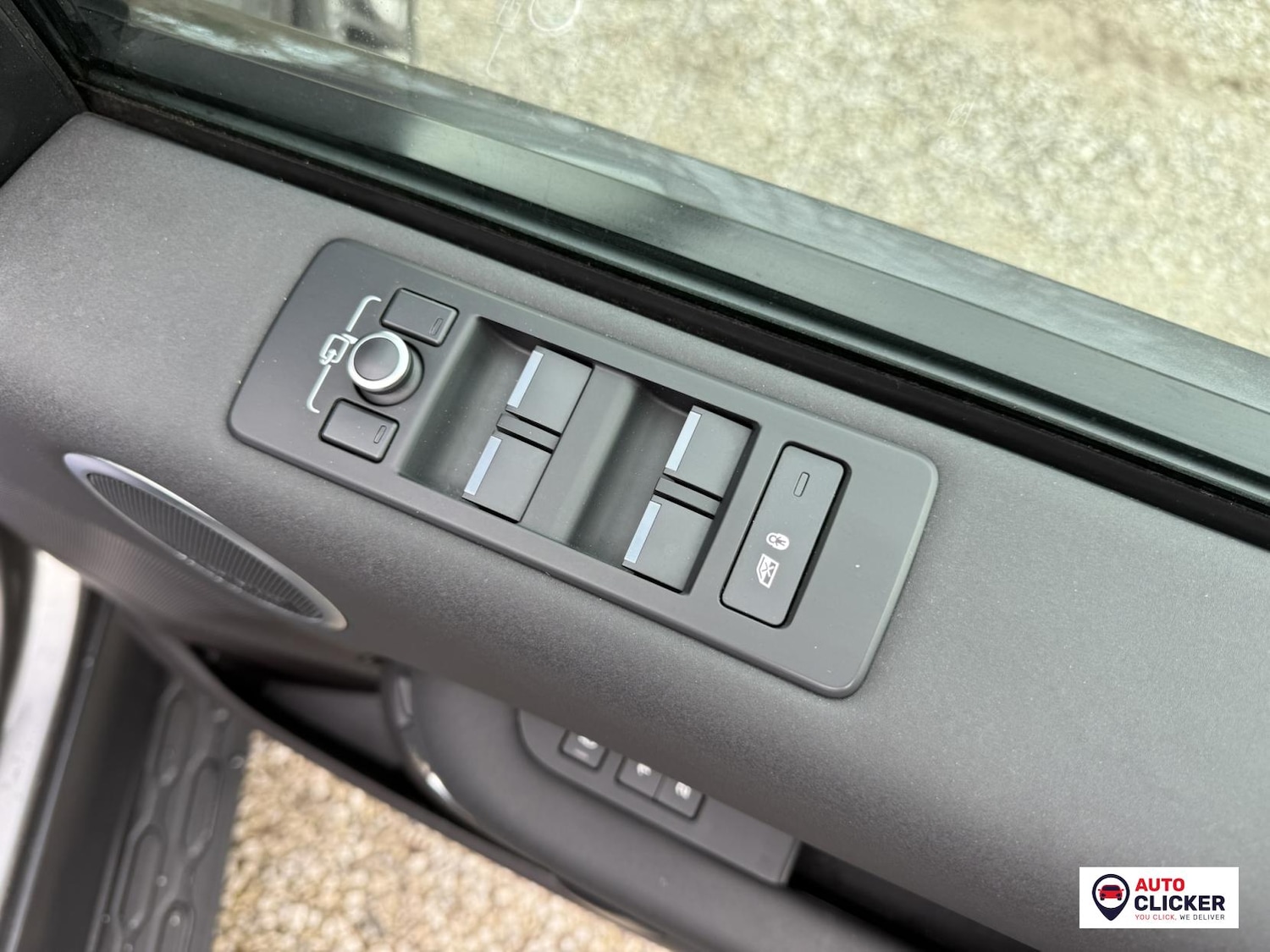 Used Land Rover Discovery 2017 for sale - 77653327: Photo 22