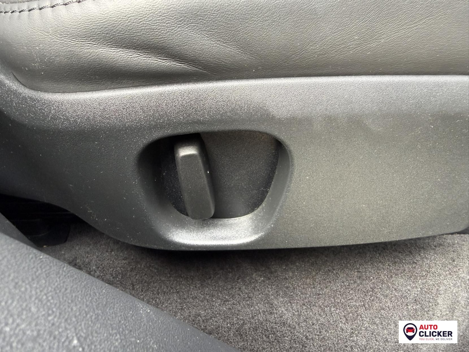 Used Land Rover Discovery 2017 for sale - 77653327: Photo 33