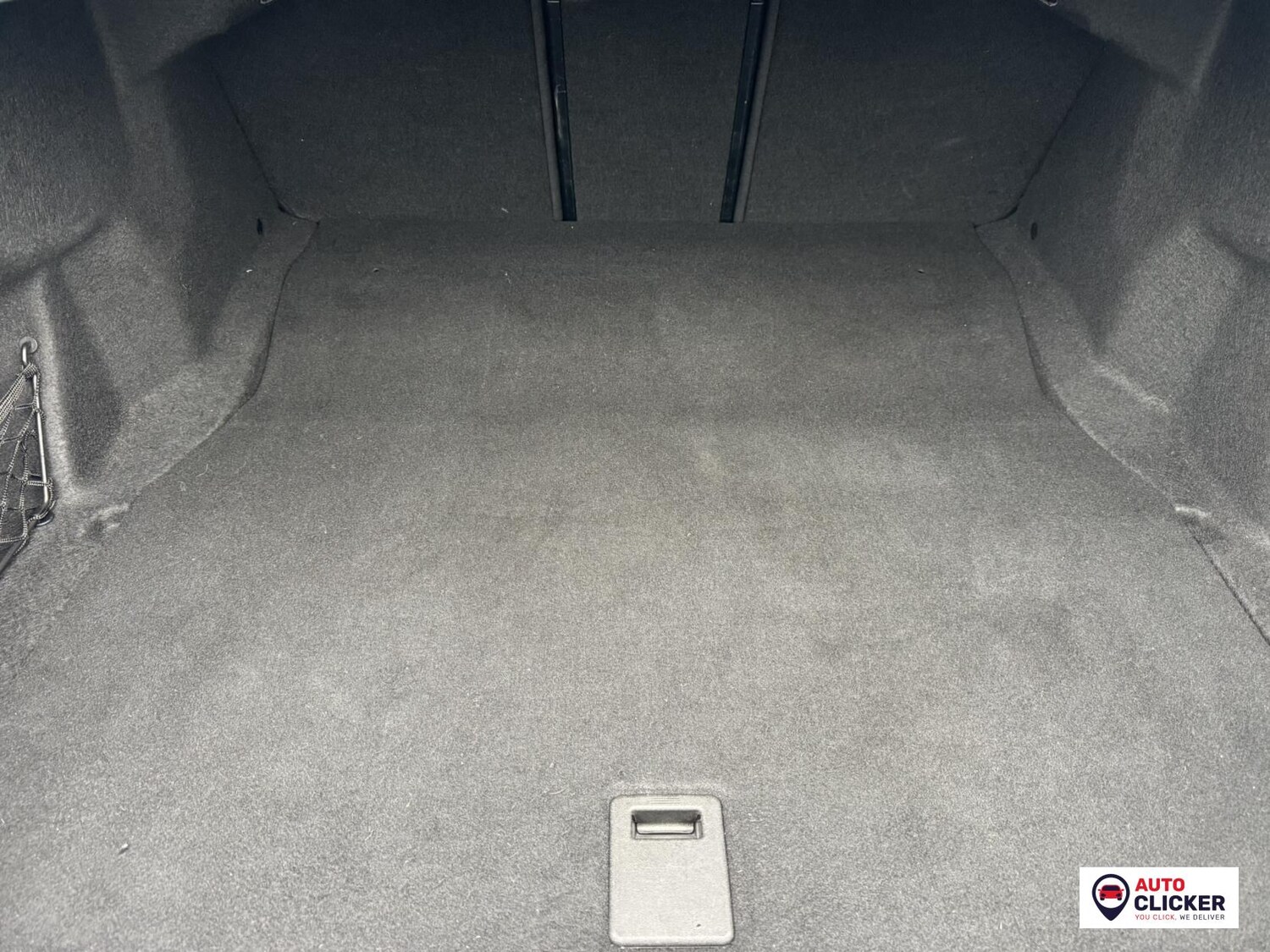 Used Mercedes-Benz C Class 2019 for sale - 76304434: Photo 17