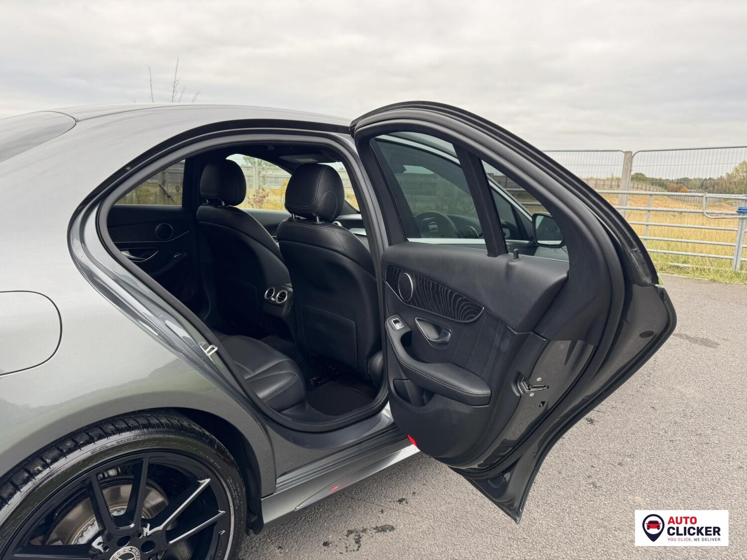 Used Mercedes-Benz C Class 2019 for sale - 76304434: Photo 33