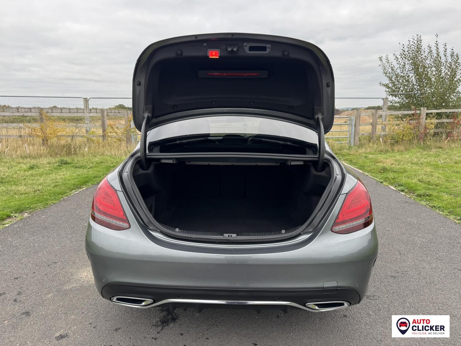 Used Mercedes-Benz C Class 2019 for sale - 76304434: Photo 36