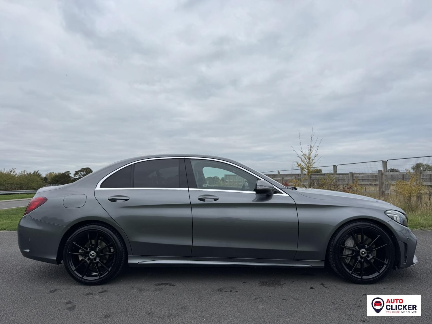 Used Mercedes-Benz C Class 2019 for sale - 76304434: Photo 4