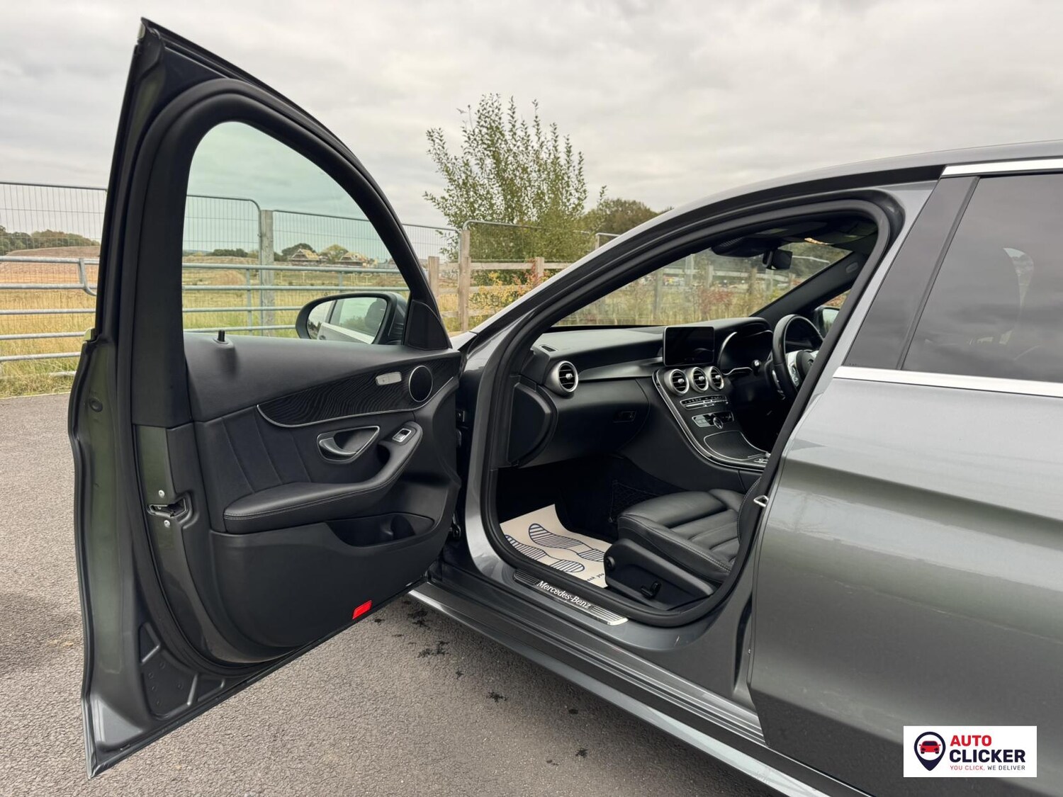 Used Mercedes-Benz C Class 2019 for sale - 76304434: Photo 41