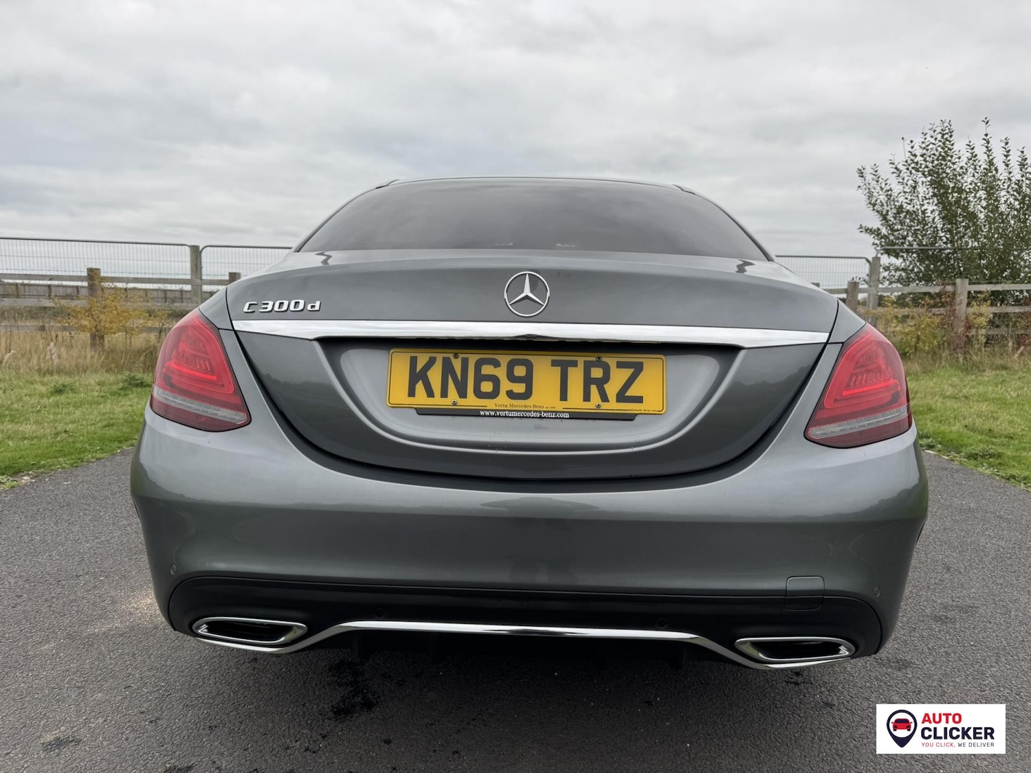 Used Mercedes-Benz C Class 2019 for sale - 76304434: Photo 8