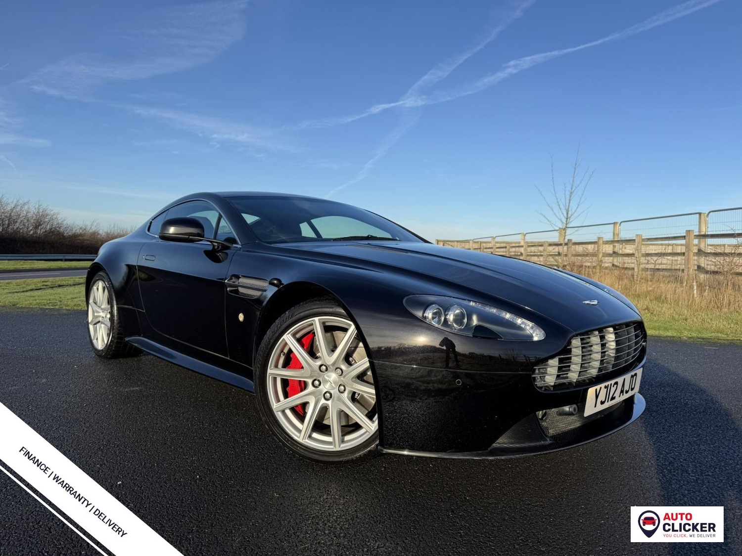 Used Aston Martin Vantage 2012 for sale - 76933414: Photo 1