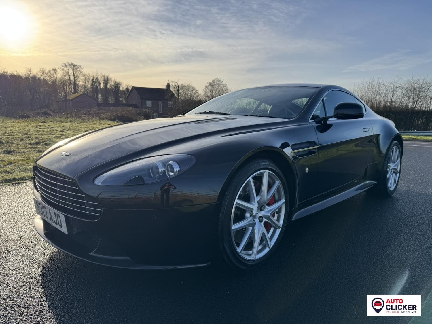 Used Aston Martin Vantage 2012 for sale - 76933414: Photo 13