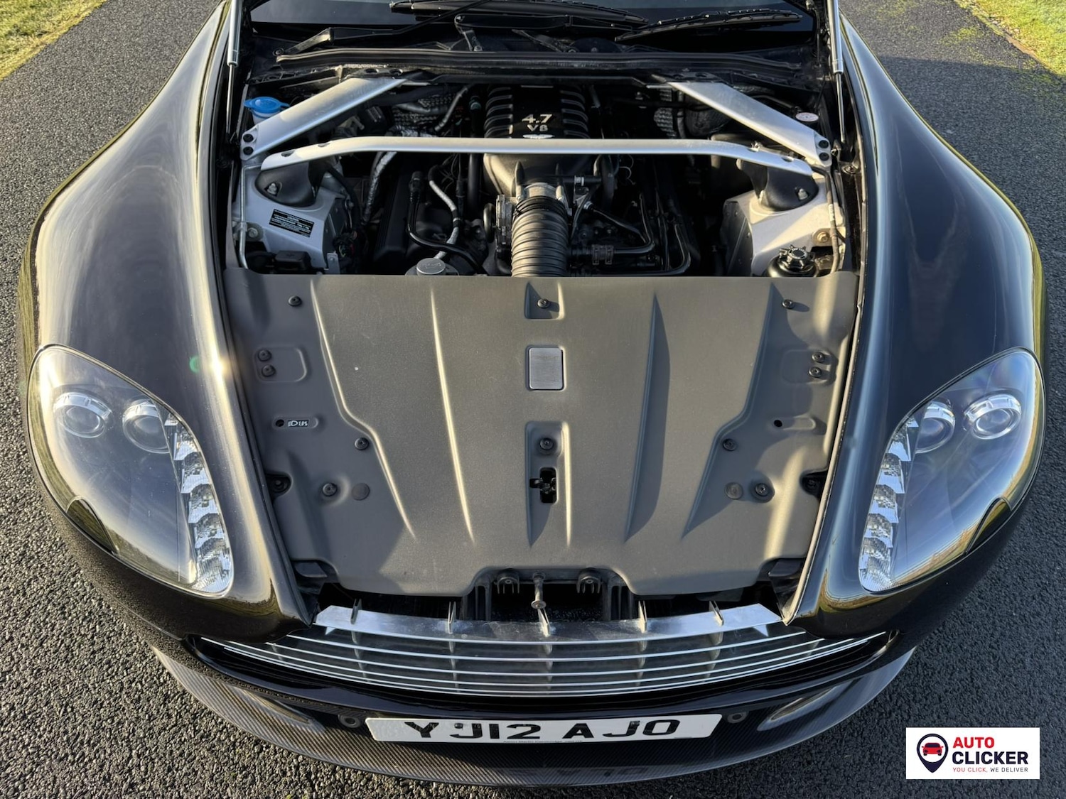 Used Aston Martin Vantage 2012 for sale - 76933414: Photo 18