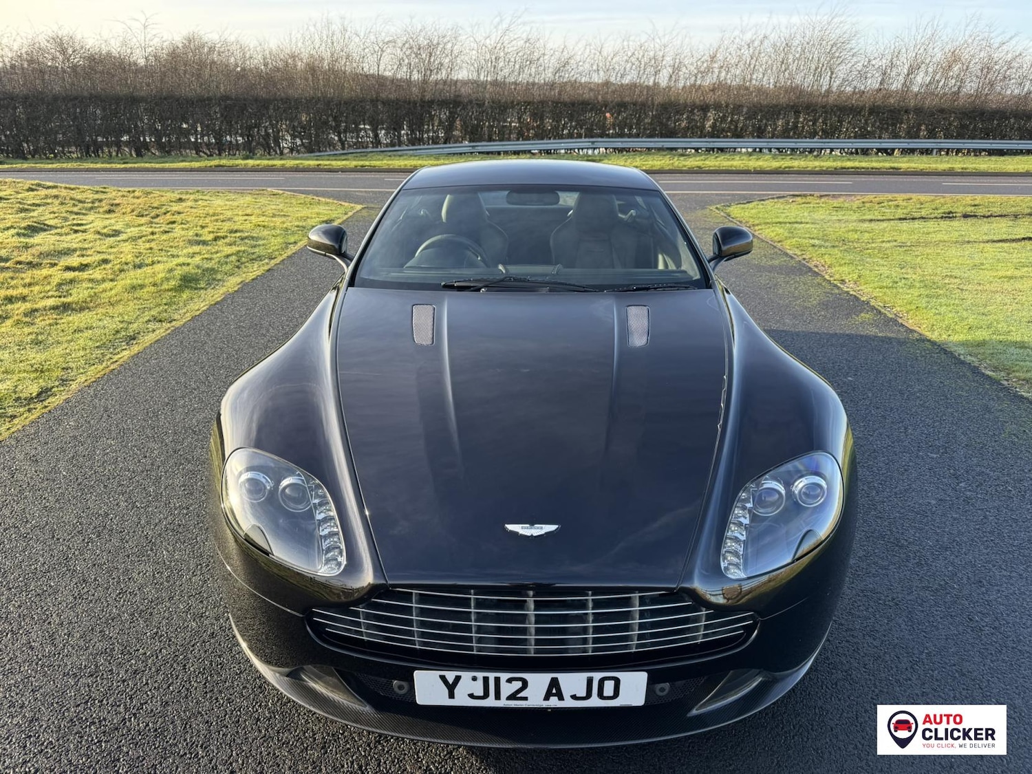 Used Aston Martin Vantage 2012 for sale - 76933414: Photo 21