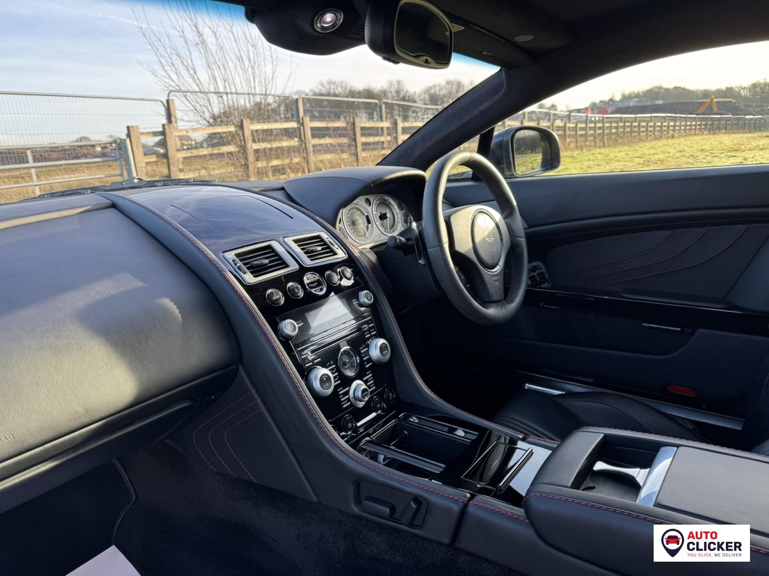 Used Aston Martin Vantage 2012 for sale - 76933414: Photo 34