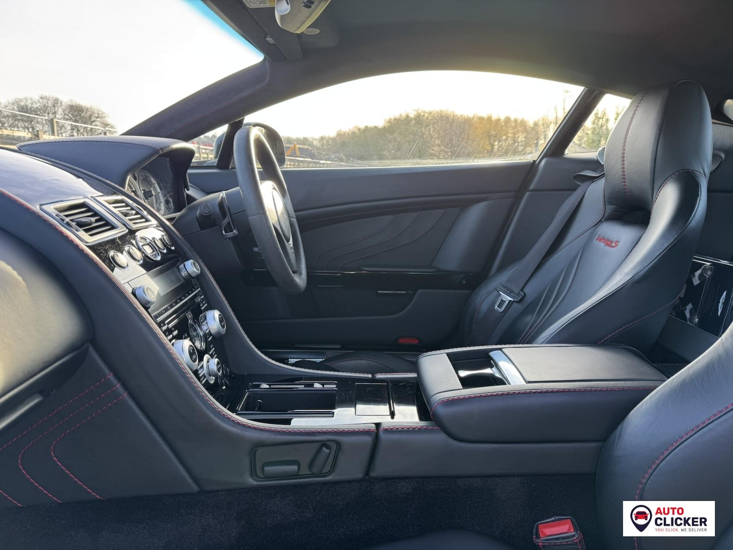 Used Aston Martin Vantage 2012 for sale - 76933414: Photo 35