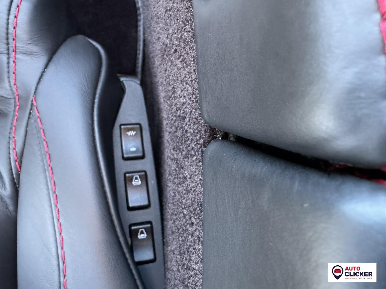 Used Aston Martin Vantage 2012 for sale - 76933414: Photo 41